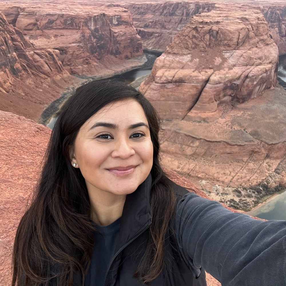 Meet your Posher, Mayra